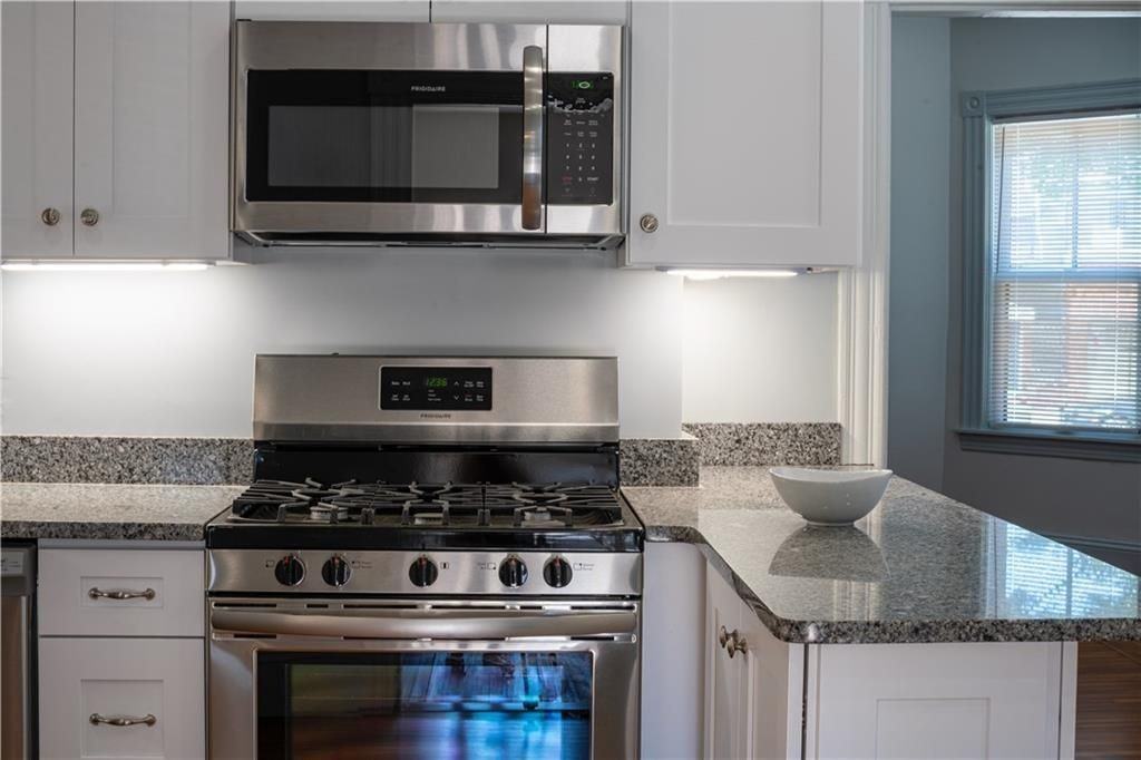 174 Broadway ##3 - Photo 6 of 27