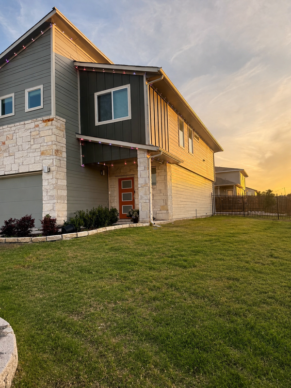 10924 Meris Ln - Photo 5 of 20