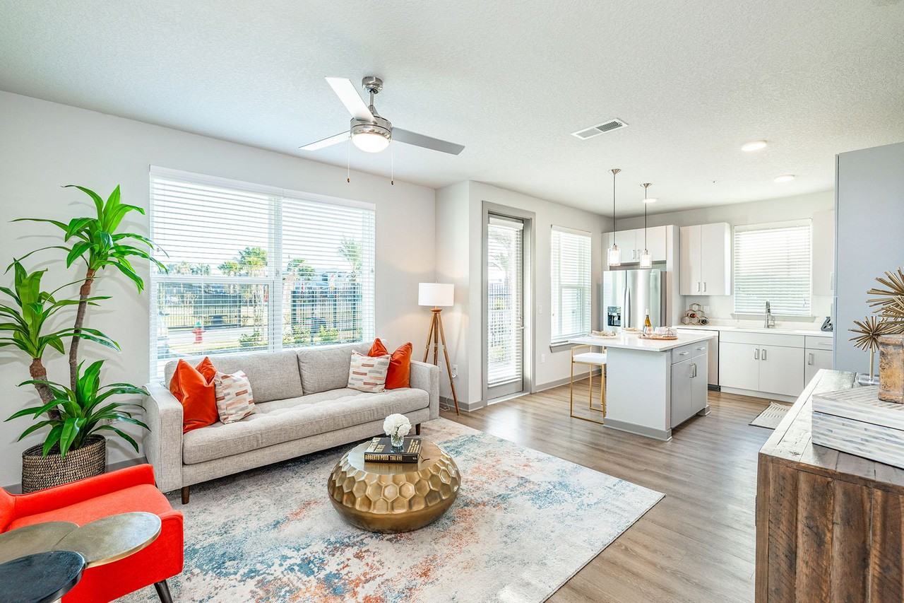 Madison Pointe Apartments - Photo 5 of 26