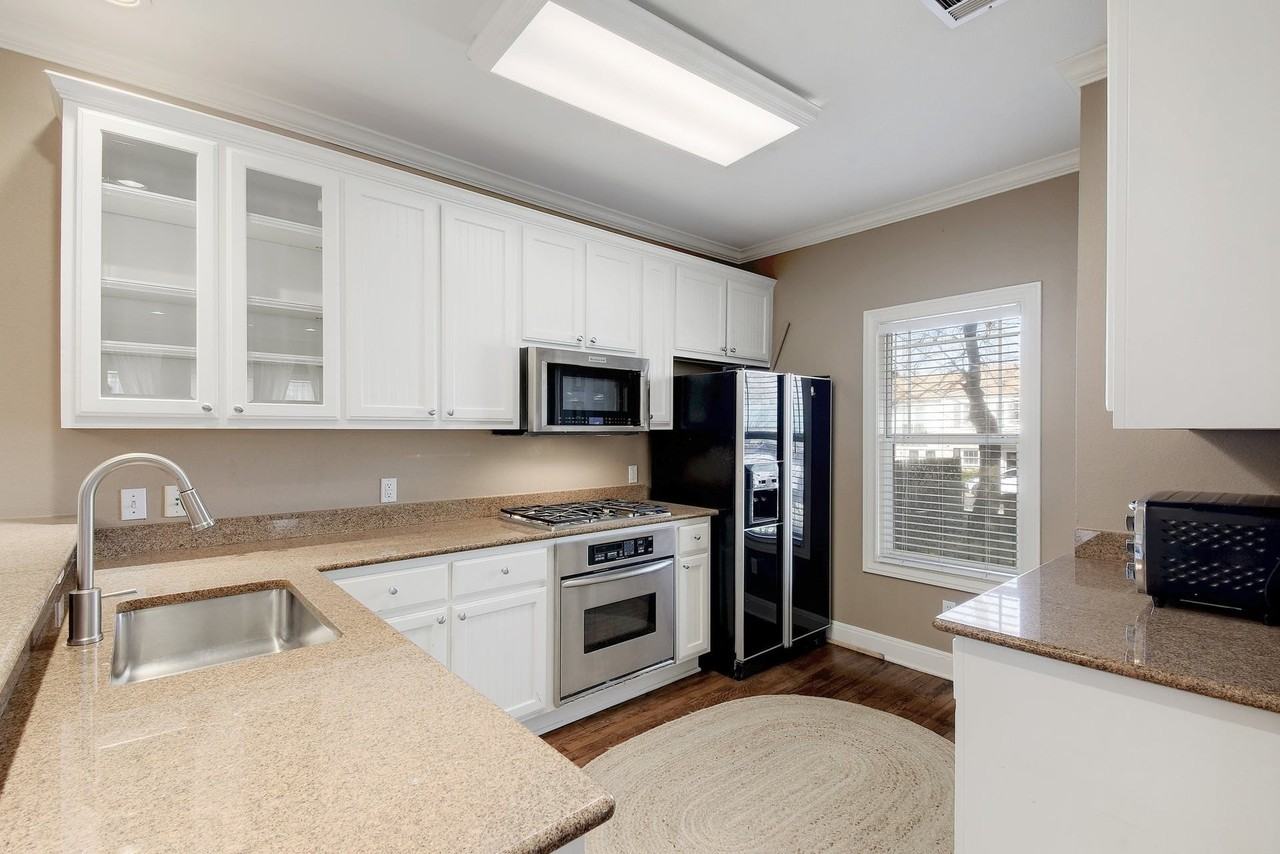 1507 Elton Ln #A - Photo 6 of 25