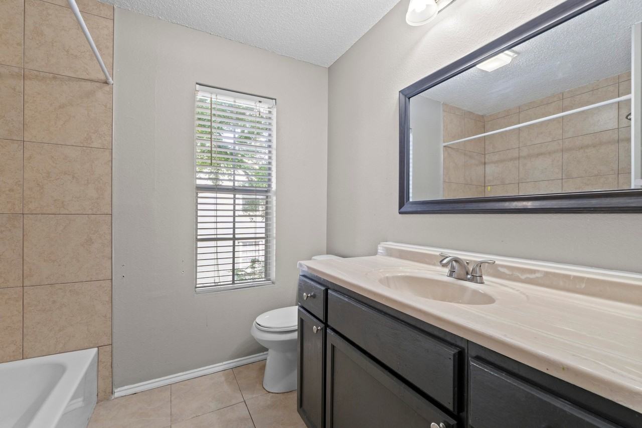 4208 Duval Rd #C - Photo 3 of 10