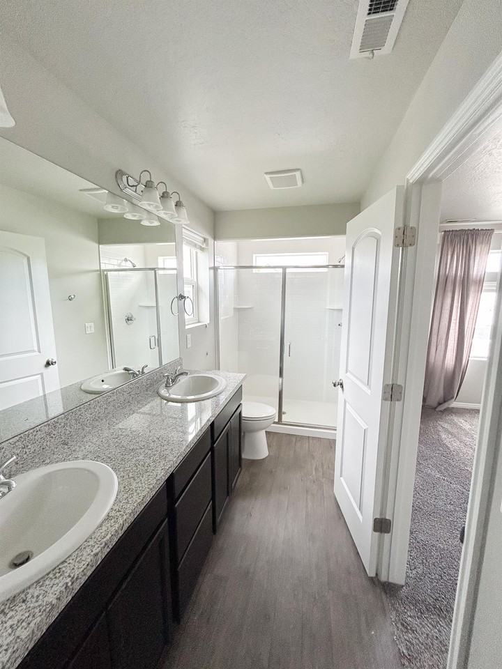 707 Eastsouth - Photo 6 of 30