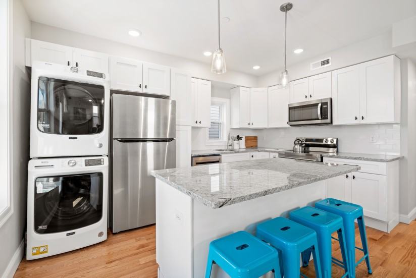 1 Bed / 1 Bath Apartment in East Boston - Photo 3 of 22