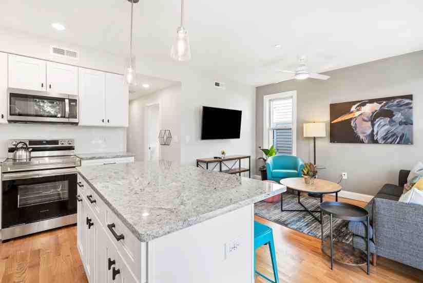 1 Bed / 1 Bath Apartment in East Boston - Photo 7 of 22