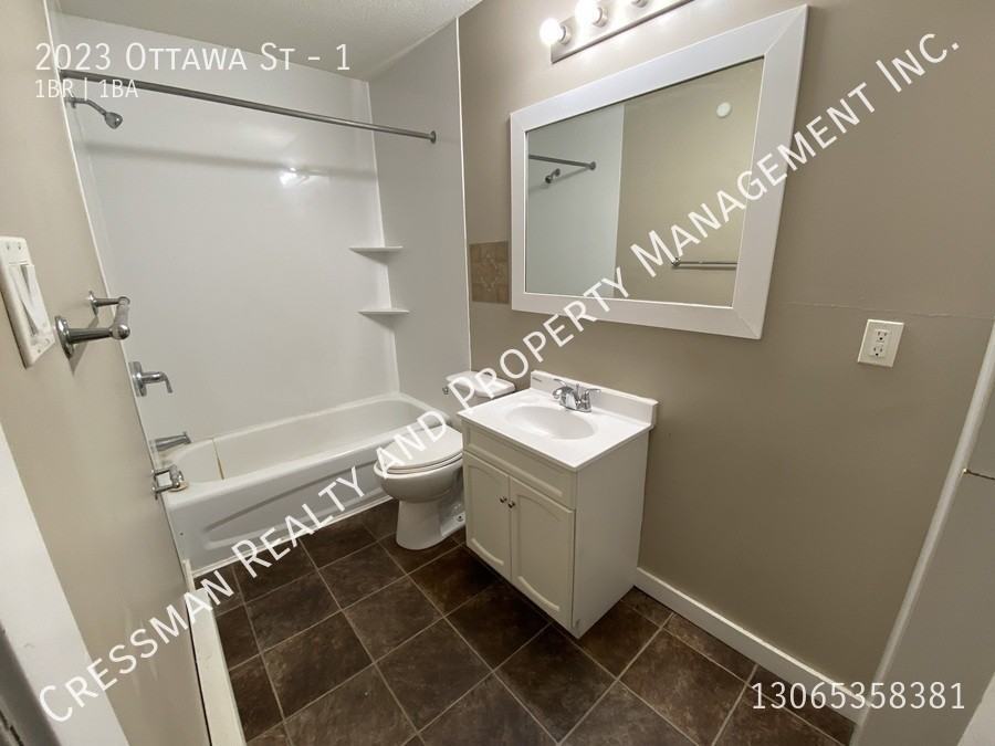 2023 Ottawa St - Photo 5 of 12