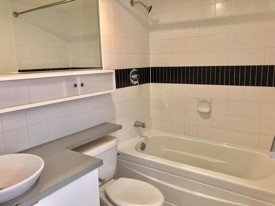 939 Expo Blvd - Photo 5 of 18