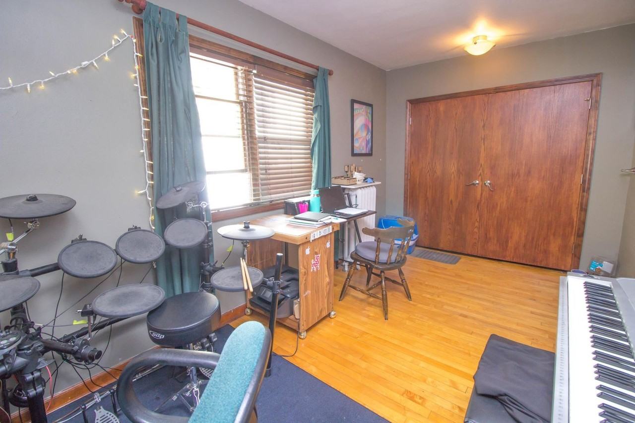 1834 N Humboldt Ave - Photo 5 of 16