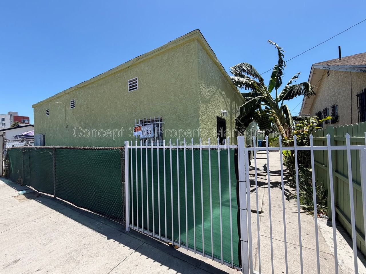1124 Nadeau St