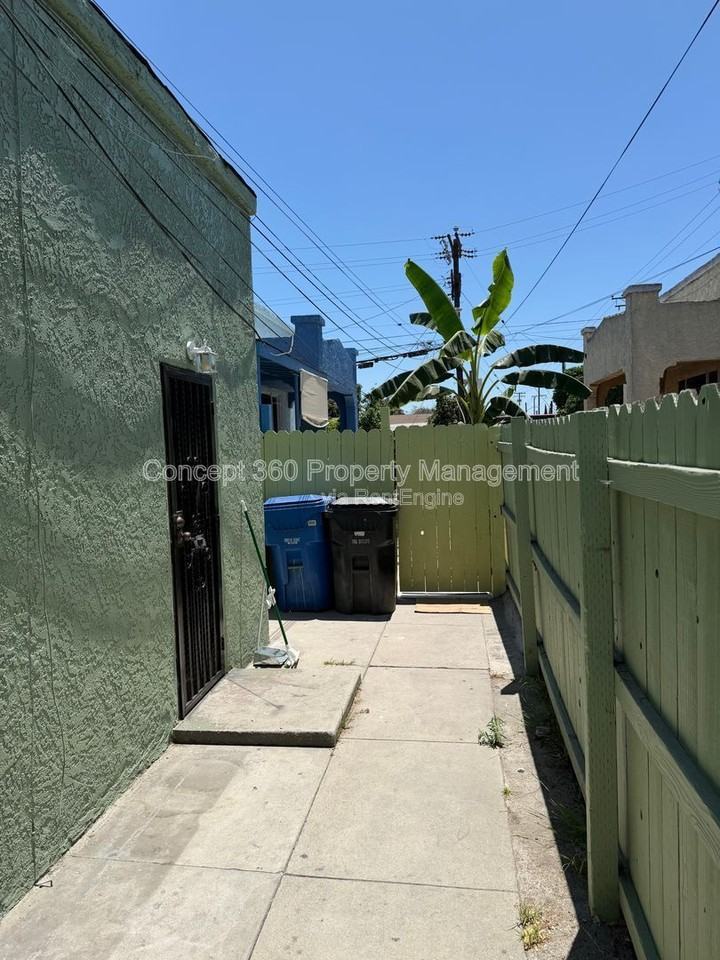 1124 Nadeau St - Photo 3 of 46