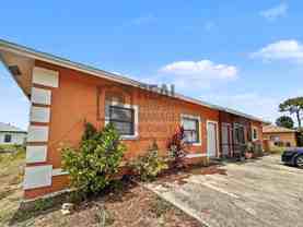 1043 Abrams Blvd - Photo 1 of 1