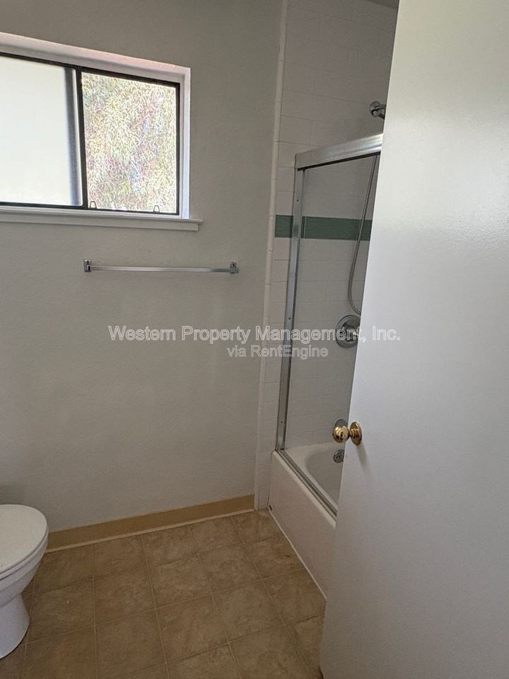 1385 7th Ave #28 - Photo 6 of 8