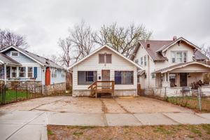 featured image of 5002 Euclid Ave