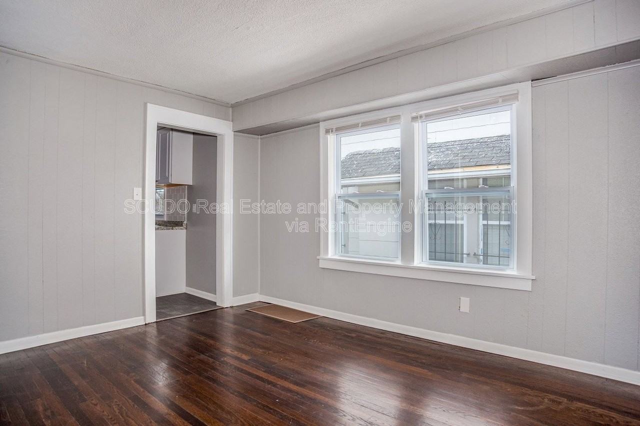 5002 Euclid Ave - Photo 7 of 19