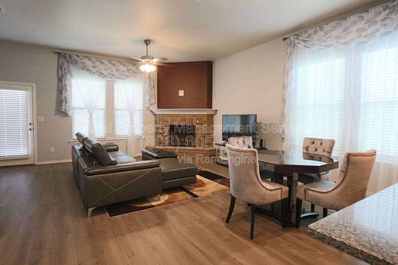 3723 Pontiac Ave - Photo 3 of 11