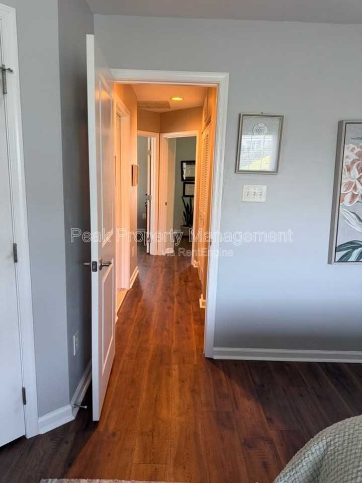 5933 Belston Ct - Photo 4 of 17