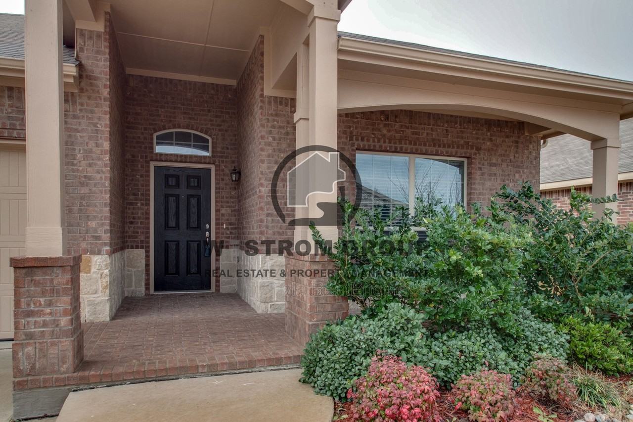 3121 Hornbeam St - Photo 4 of 4