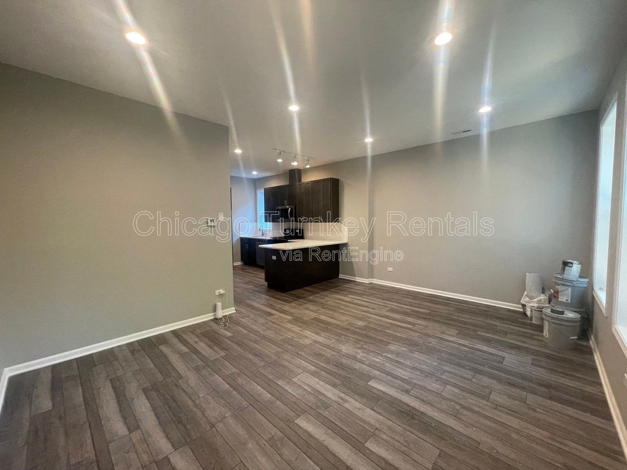 2624 W 24th St #1F - Photo 4 of 19