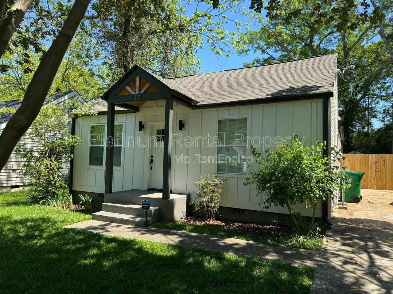 1872 Cannon St - Photo 2 of 35