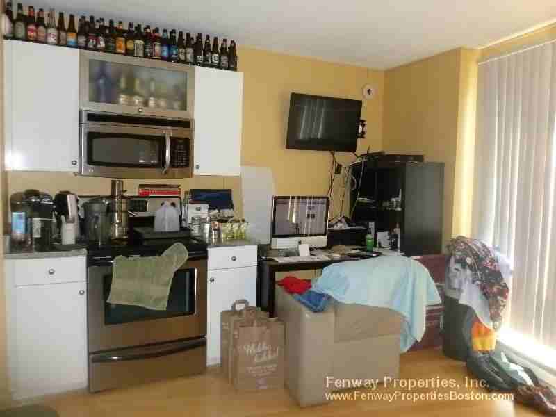 12 Stoneholm St #521