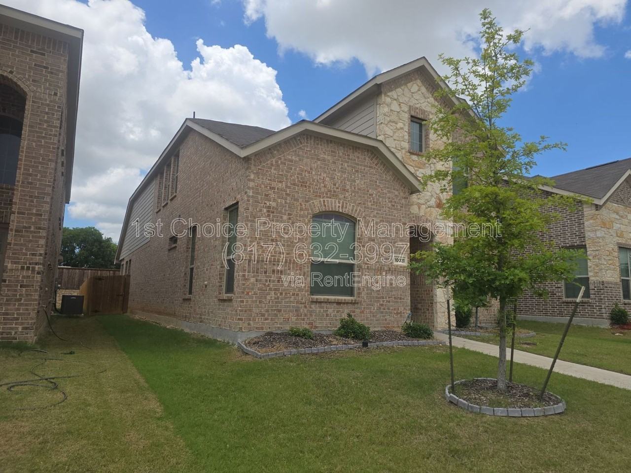 10021 Elkhorn Dr - Photo 2 of 4