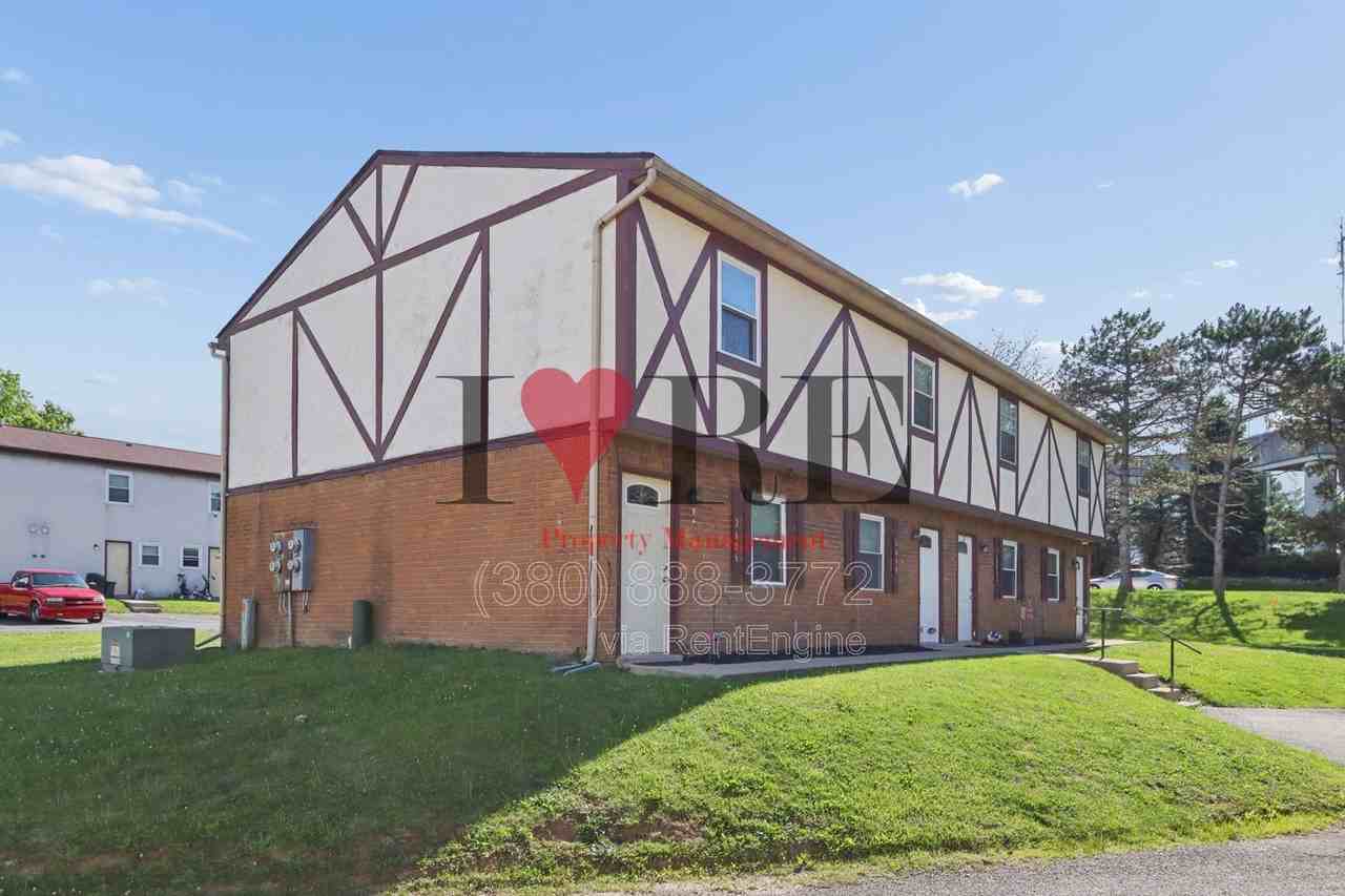 2608 Christine Blvd - Photo 3 of 28