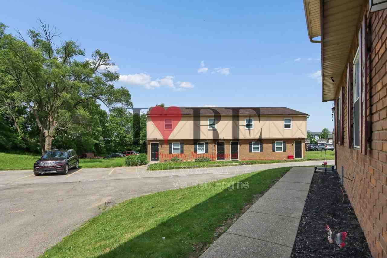 2608 Christine Blvd - Photo 4 of 28