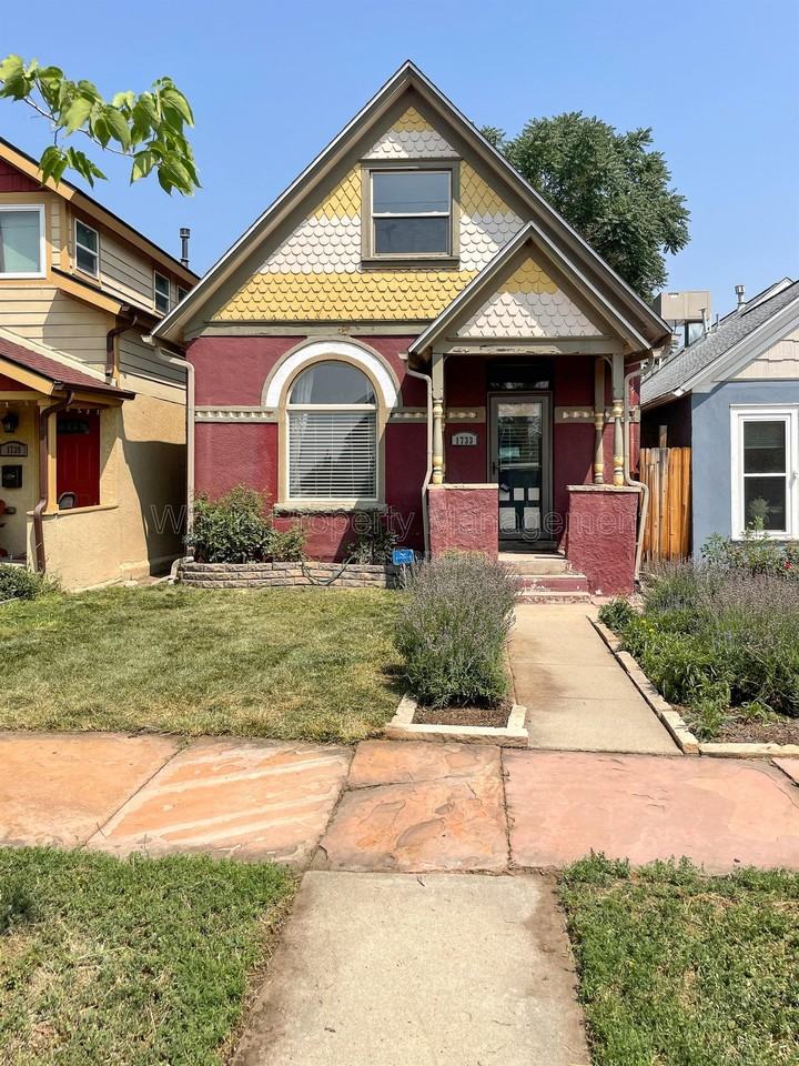 1733 W 39th Ave