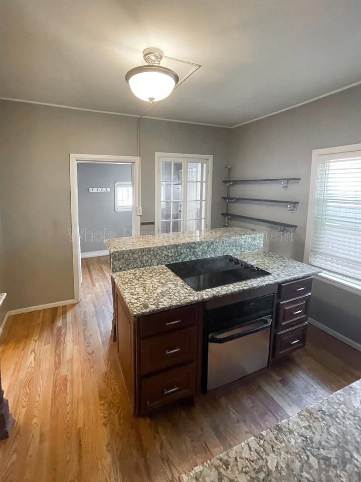 1733 W 39th Ave - Photo 5 of 27