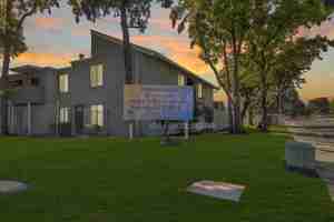featured image of 3939 N Pershing Ave #027