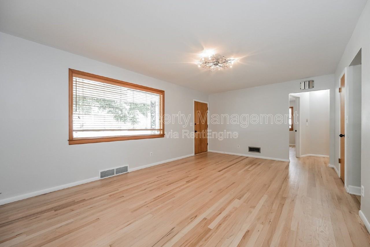 2610 S Gaylord St - Photo 2 of 19