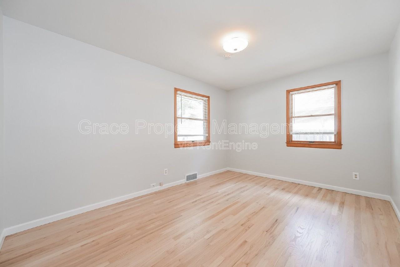 2610 S Gaylord St - Photo 6 of 19