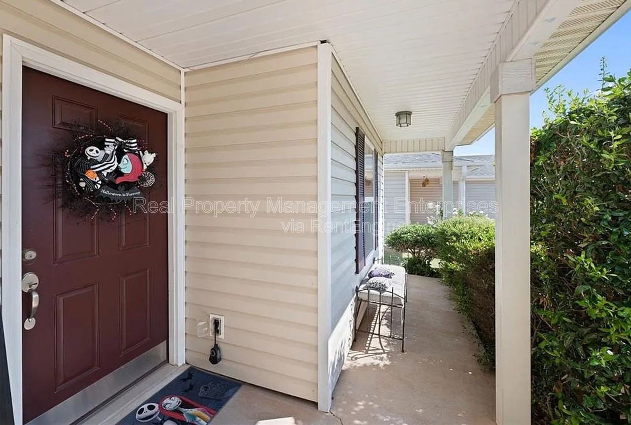 1809 Nw 146th St - Photo 2 of 19