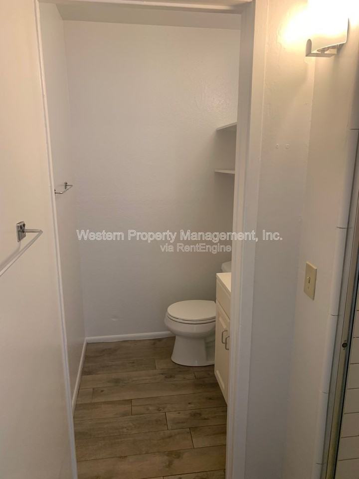 246 Center Ave - Photo 7 of 7