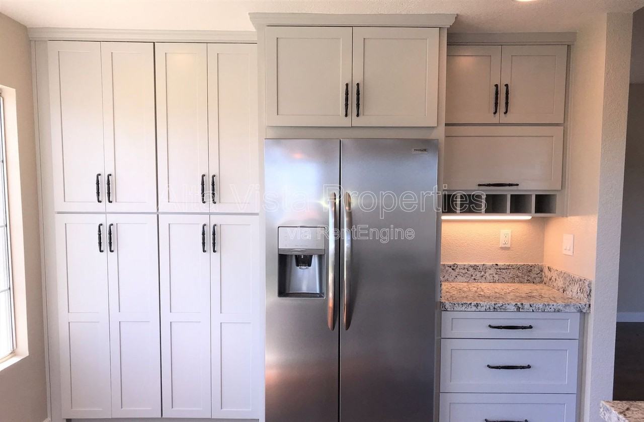 1510 Calle Devanar - Photo 3 of 19