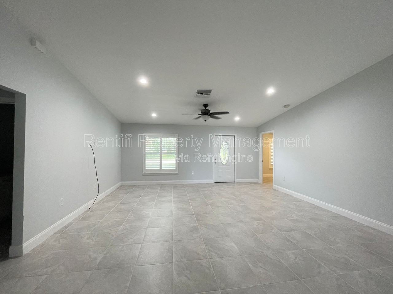 1535 Argosy Rd - Photo 2 of 19