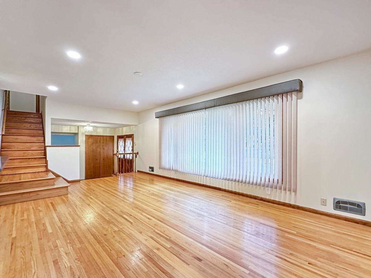 3830 Union Terrace Ln N - Photo 6 of 24