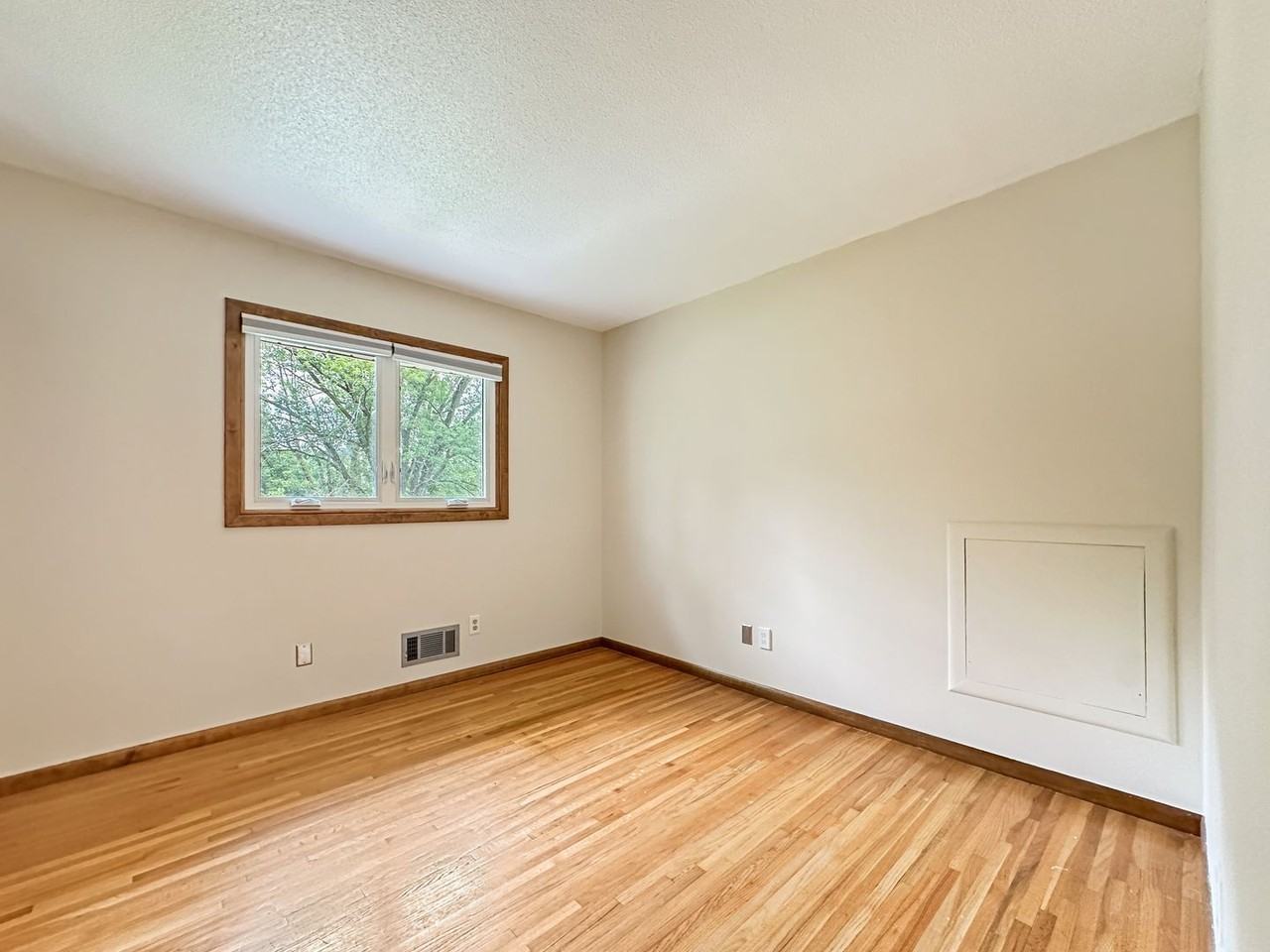 3830 Union Terrace Ln N - Photo 7 of 24