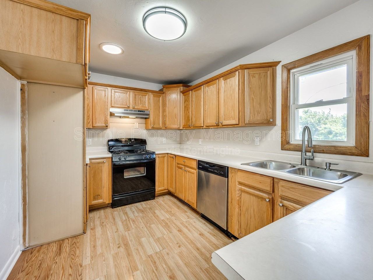 4608 N Libby Ave - Photo 6 of 27