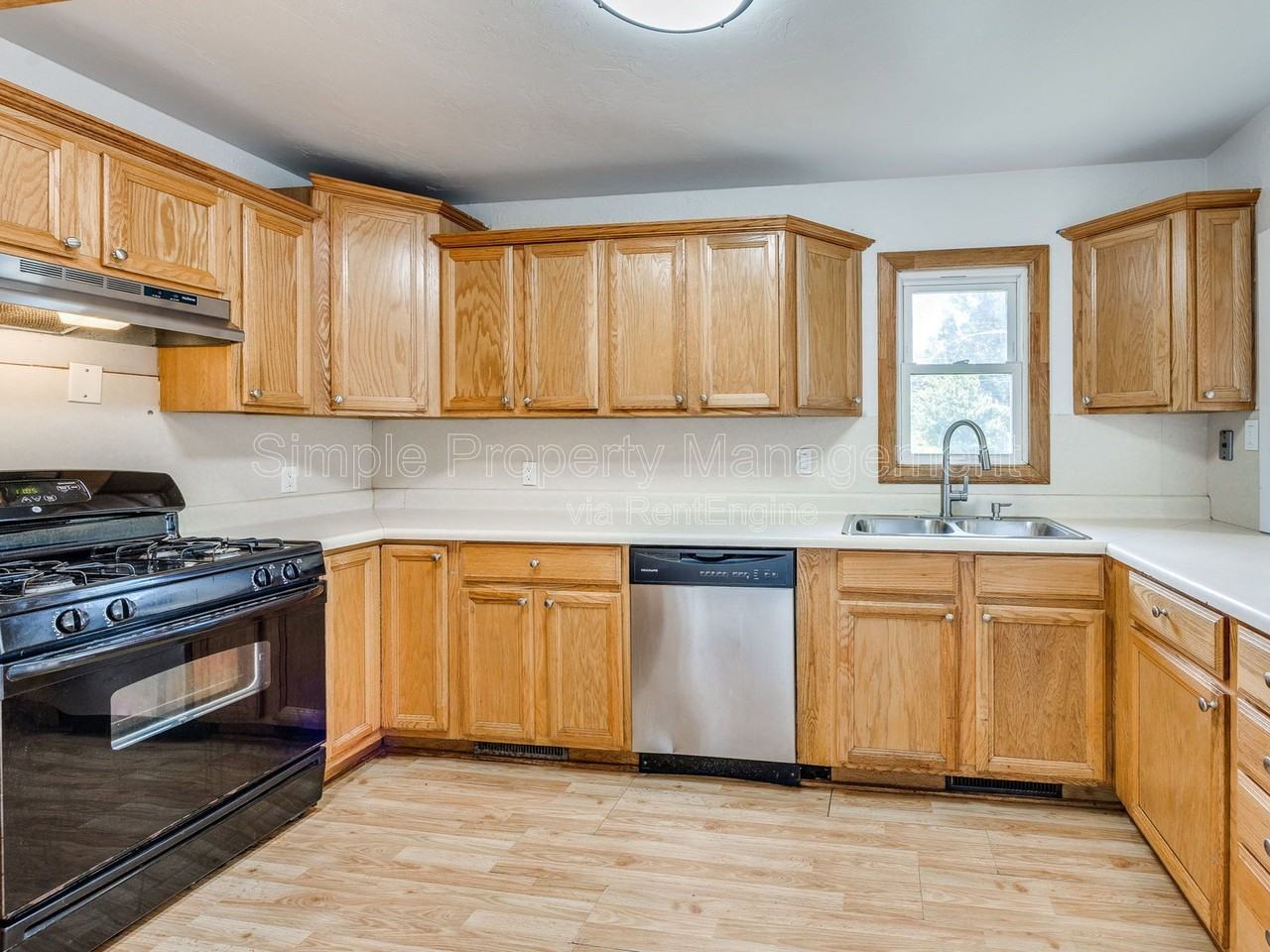 4608 N Libby Ave - Photo 7 of 27