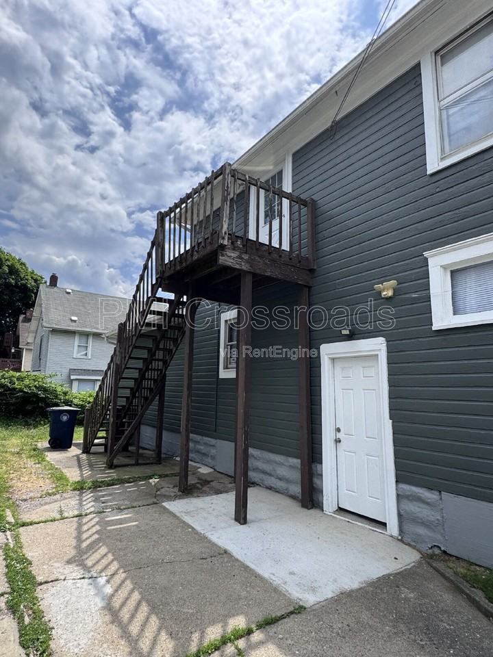 277 Fountain St - Photo 3 of 35