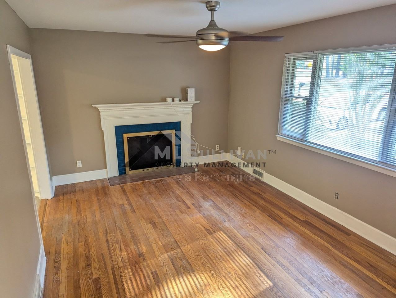 3126 Dixon Rd - Photo 2 of 16