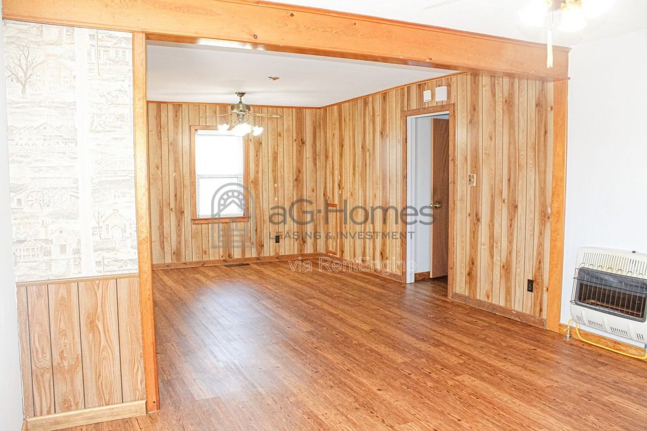 317 W Peach St - Photo 7 of 20