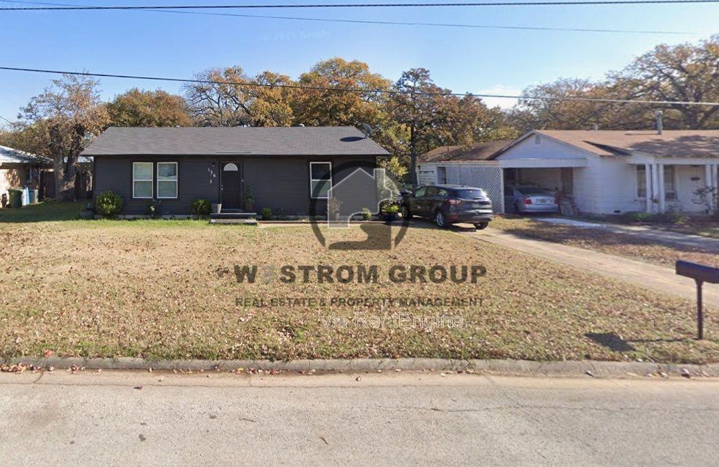 136 Arthur Dr - Photo 3 of 3