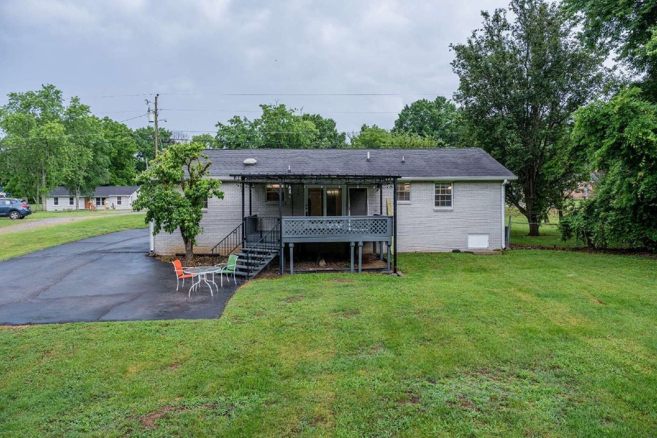 207 Whitnel Dr - Photo 7 of 37
