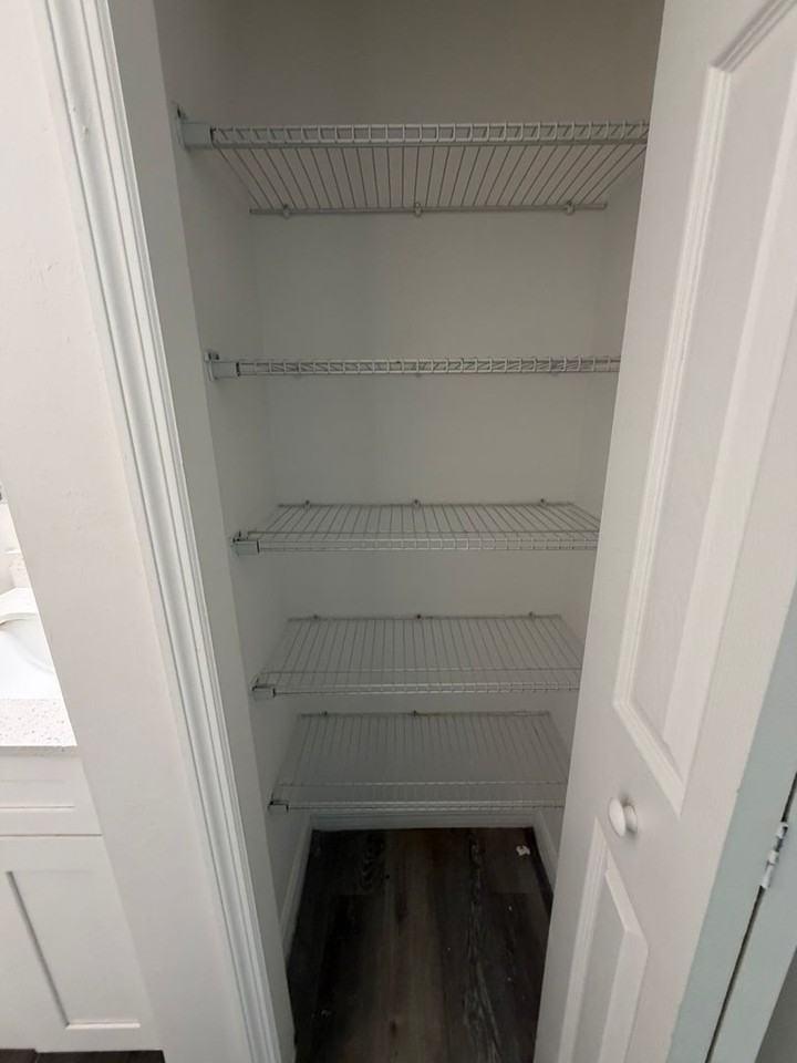 1107 Abrams Blvd - Photo 7 of 18