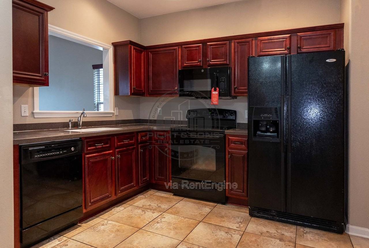 2195 Del Carmel Way - Photo 4 of 16