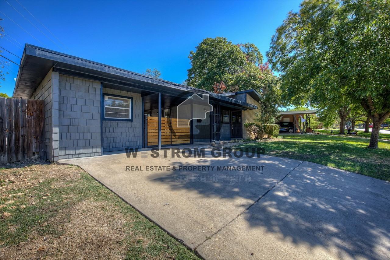 3905 Sanguinet St - Photo 2 of 39