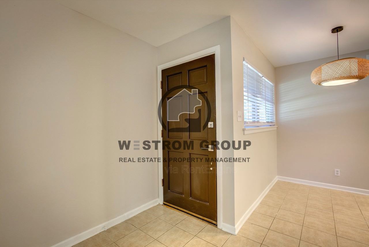 3905 Sanguinet St - Photo 6 of 39