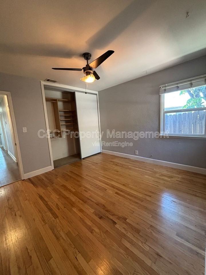 417 N Citrus St - Photo 5 of 18