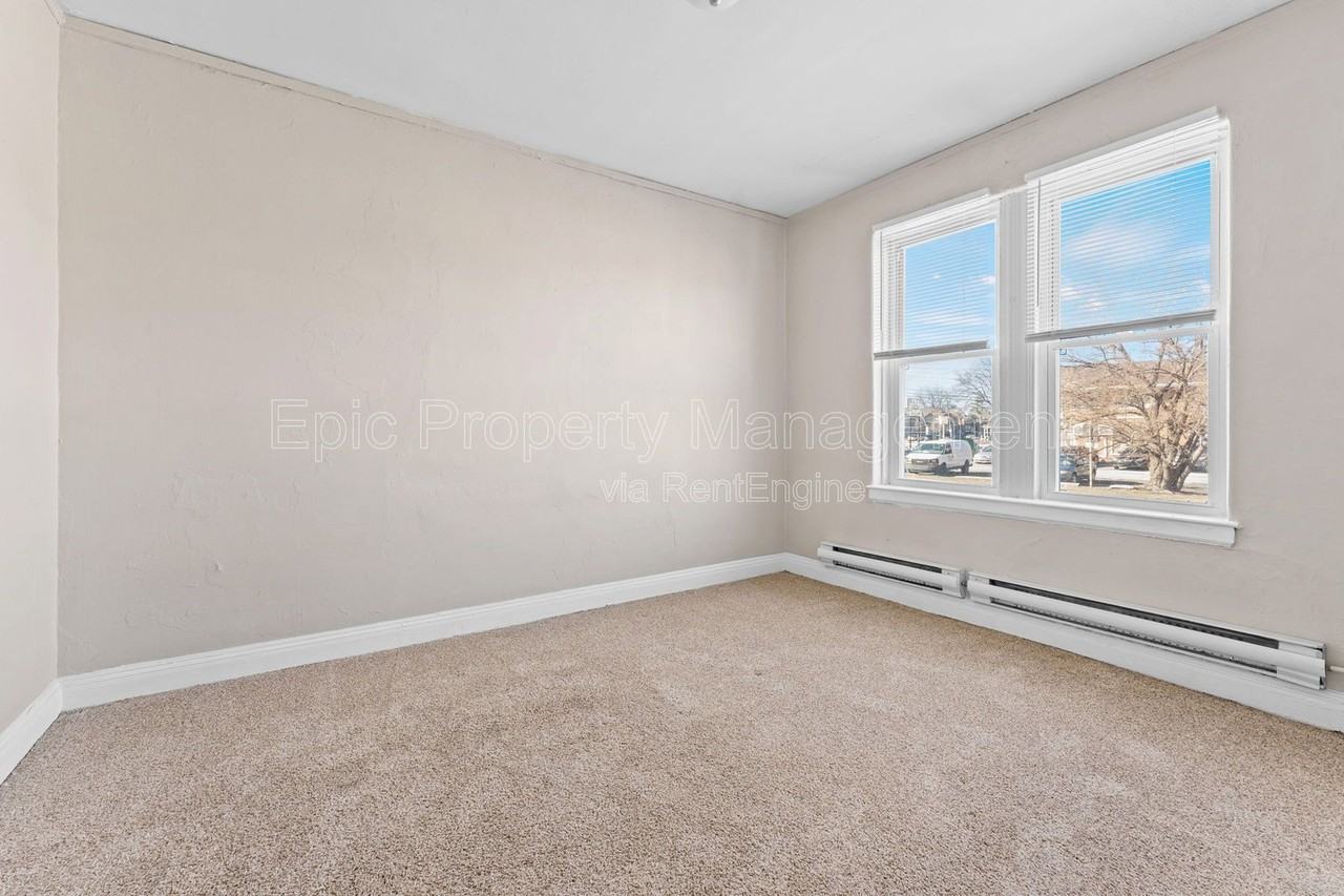 7100 Freda St #106 - Photo 7 of 8